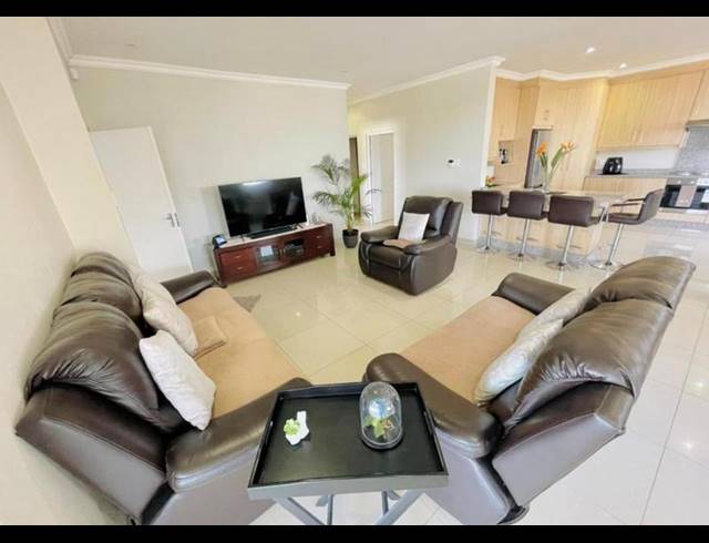 3 BEDROOM TOWNHOUSE FOR SALE IN OAKDENE